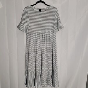 Cottagecore Babydoll Striped Gray White Midi Dress Tiered Flutter Sleeve XL